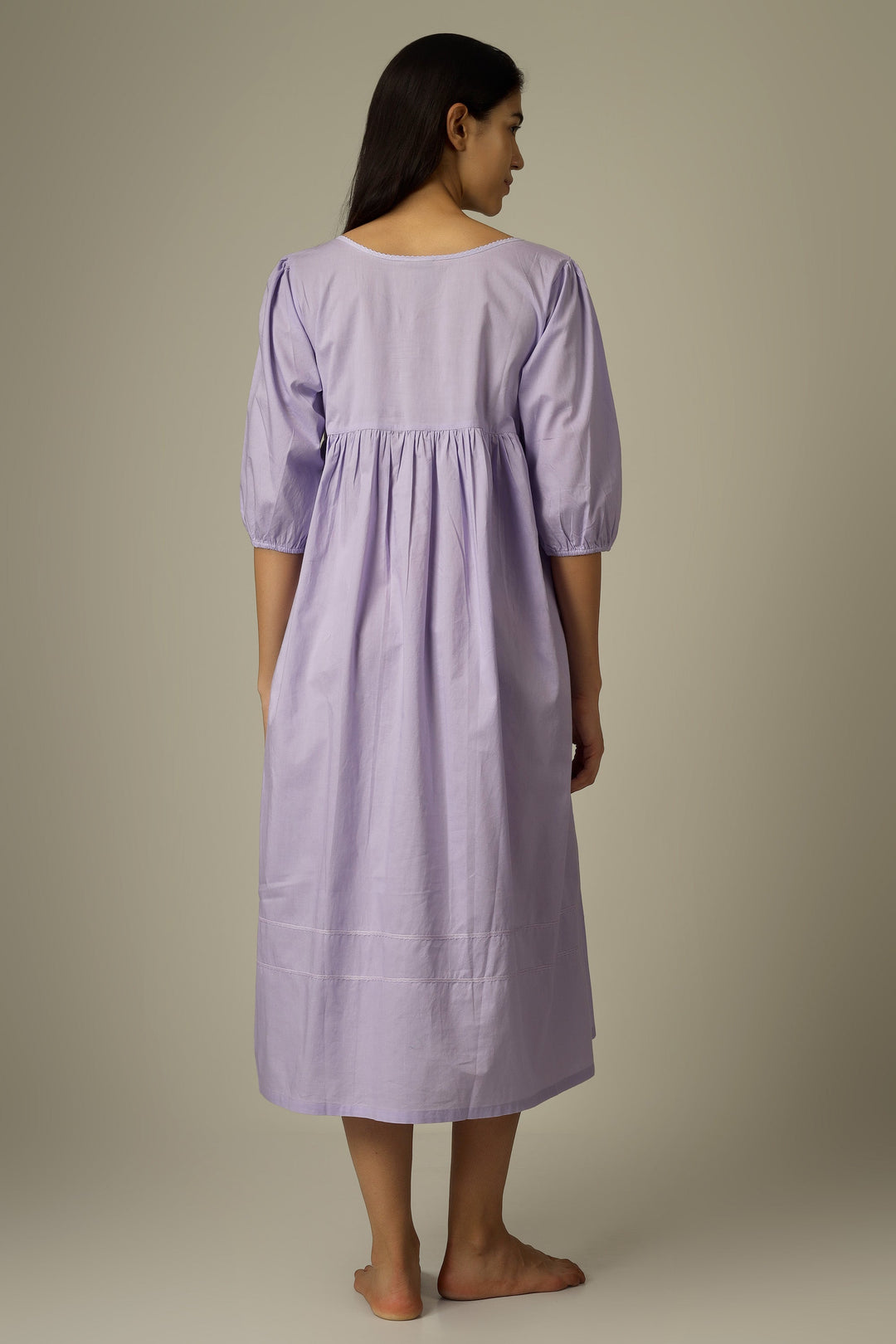 Barbara, Nightdress