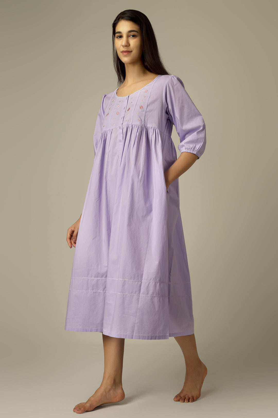 Barbara, Nightdress